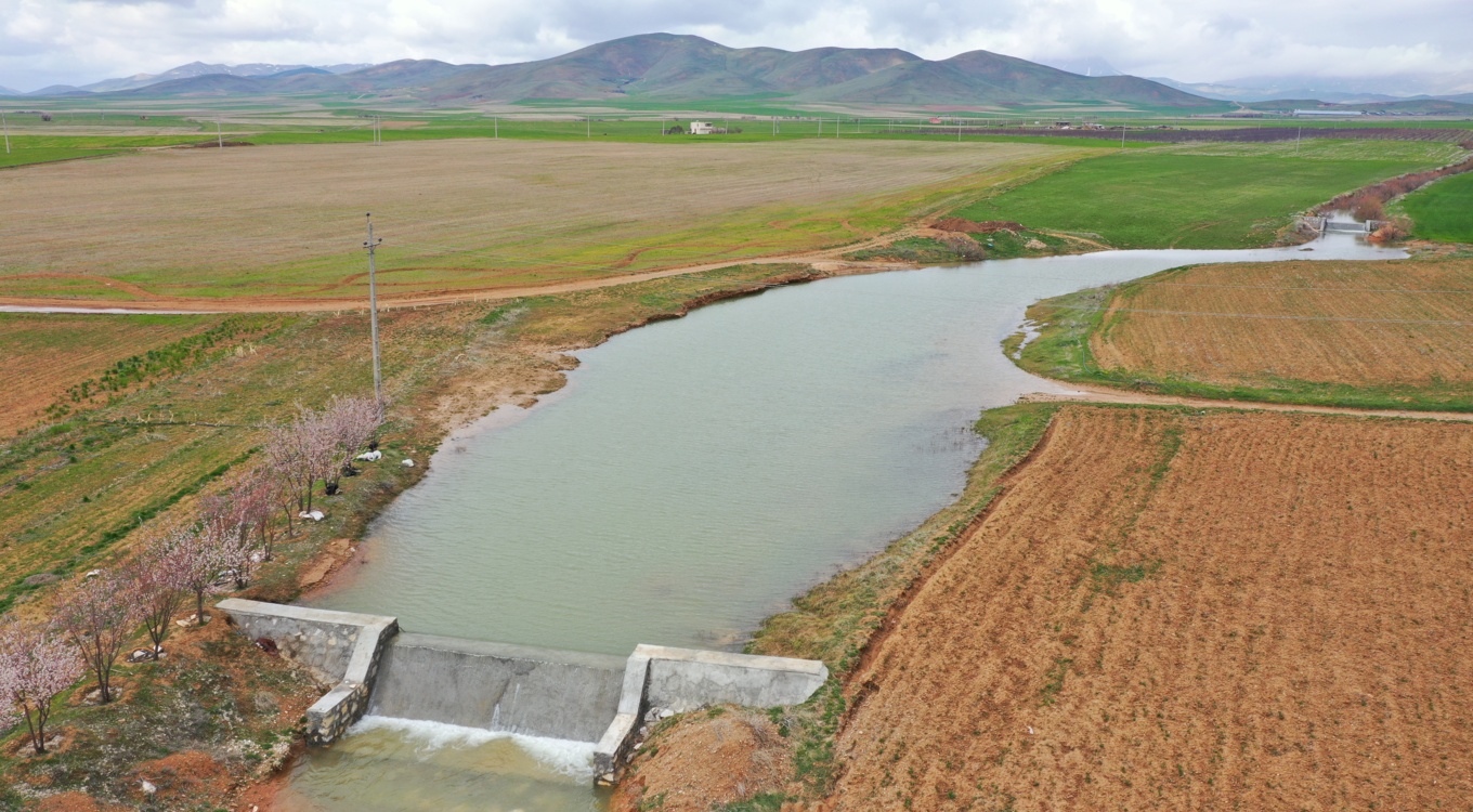 اسلاید آبخیزداری