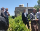 برگزاری کارگاه آموزشی هرس سبز انگور با مشارکت گسترده باغداران در روستای بهرام‌آباد سروآباد