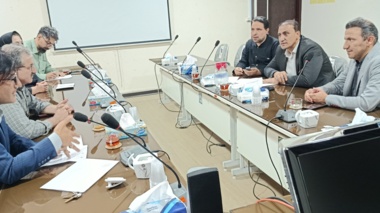 نشست تخصصی مرکز تحقیقات و آموزش کشاورزی و منابع طبیعی استان کردستان با کارشناسان شرکت آب و فاضلاب استان برگزار شد