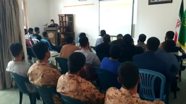 آموزش زنبورداری به سربازان سپاه کامیاران؛ گامی در مسیر مهارت‌آموزی و اشتغال‌آفرینی